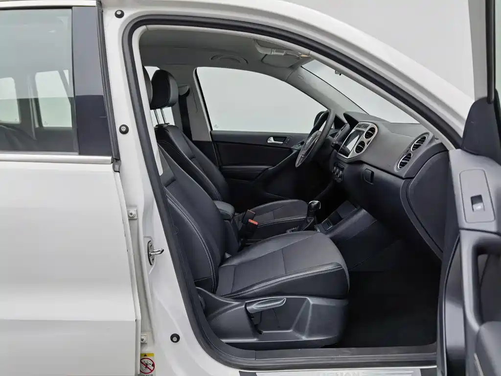 Volkswagen Tiguan — миниатюра 23