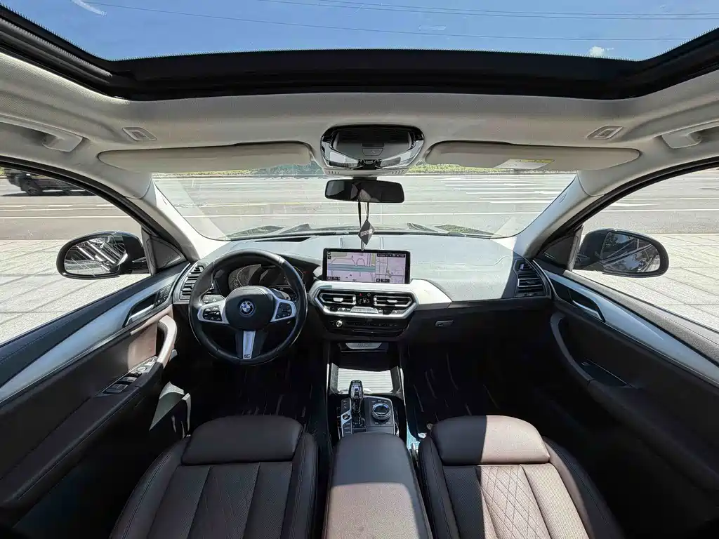 BMW iX3 — миниатюра 8