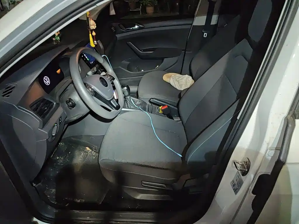 Volkswagen T-Cross — миниатюра 12