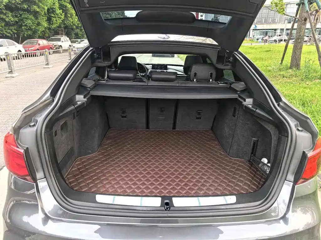 BMW 3 Series GT — миниатюра 7