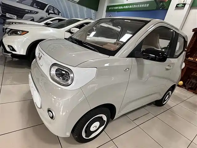 WULING AUTOMOBILE HONGGUANG MINIEV 2025