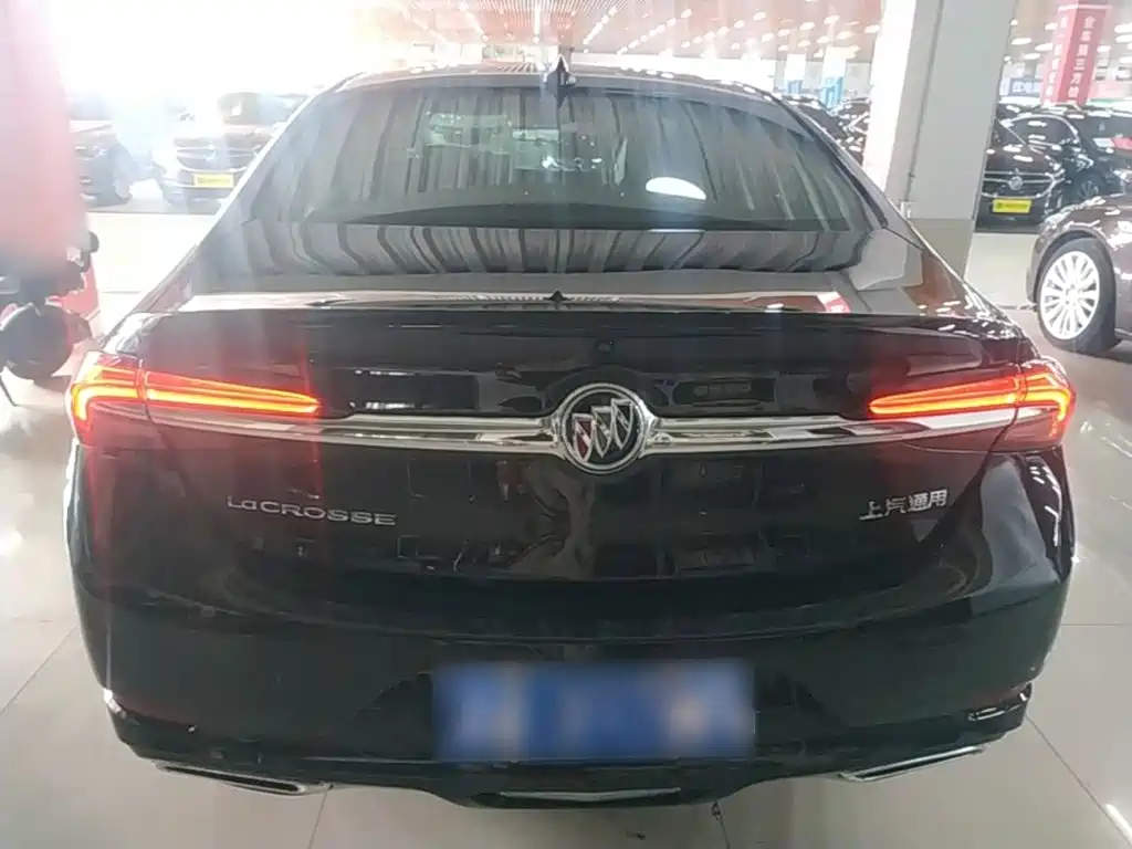 Buick LaCrosse — миниатюра 6
