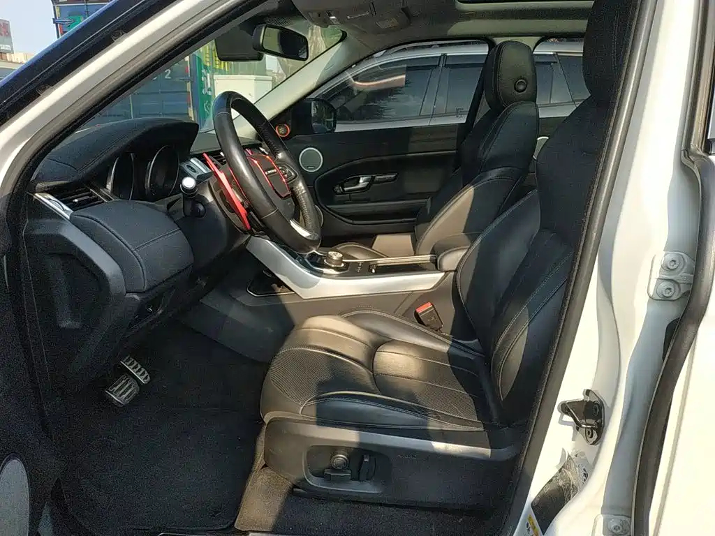 Land Rover Range Rover Evoque 2018 240PS SE DYNAMIC