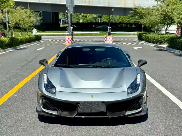 FERRARI 488 2018