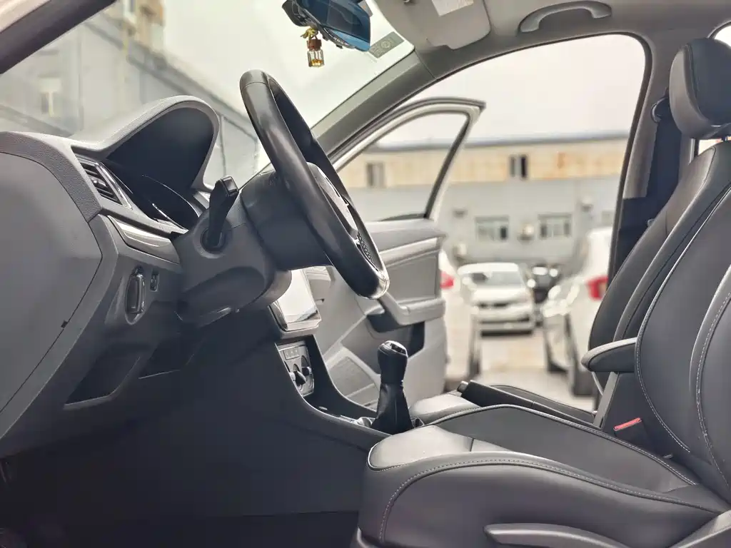 Volkswagen Lavida — миниатюра 9