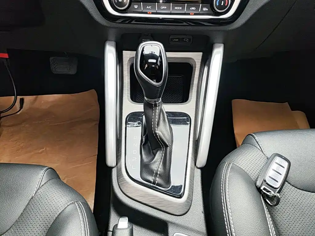 Geely Vision X3 — миниатюра 14