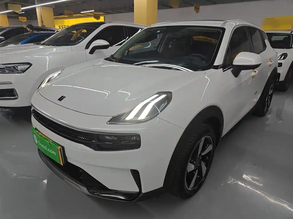Lynk & Co 06 EM-P 2021