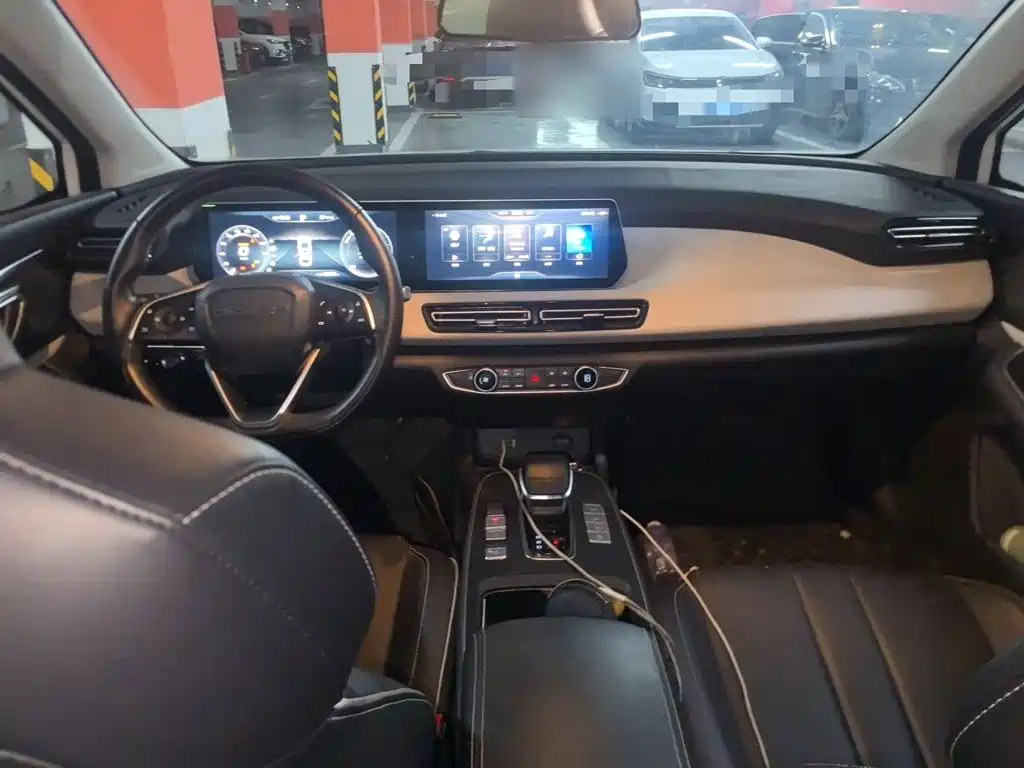 BAIC EU5 Plus — миниатюра 13