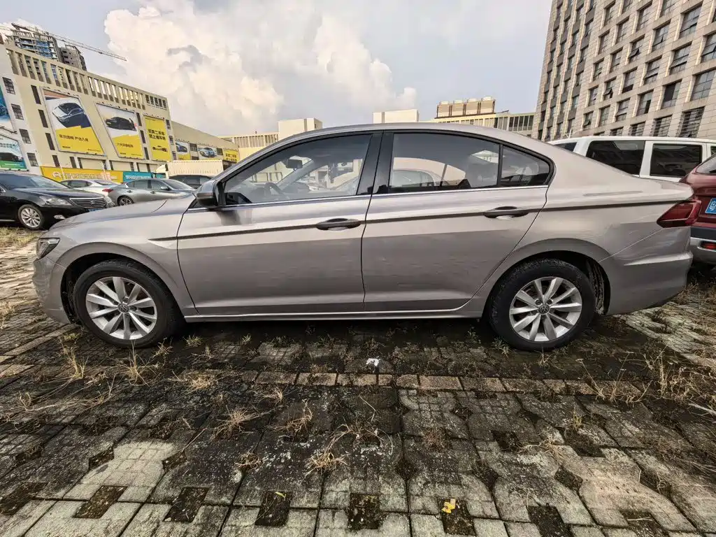 Volkswagen Bora — миниатюра 3