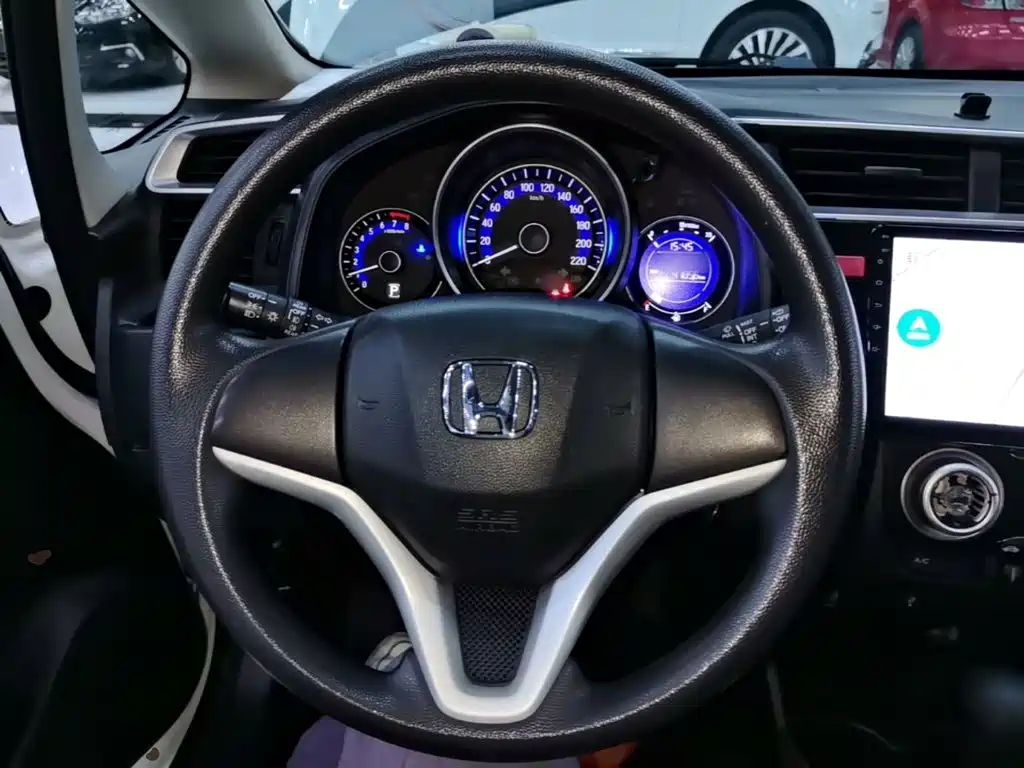 Honda Fit — миниатюра 11