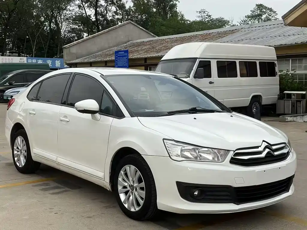 Citroen C-Quatre Classic Sedan 1.6L Auto Class Fashion Type, фото 3