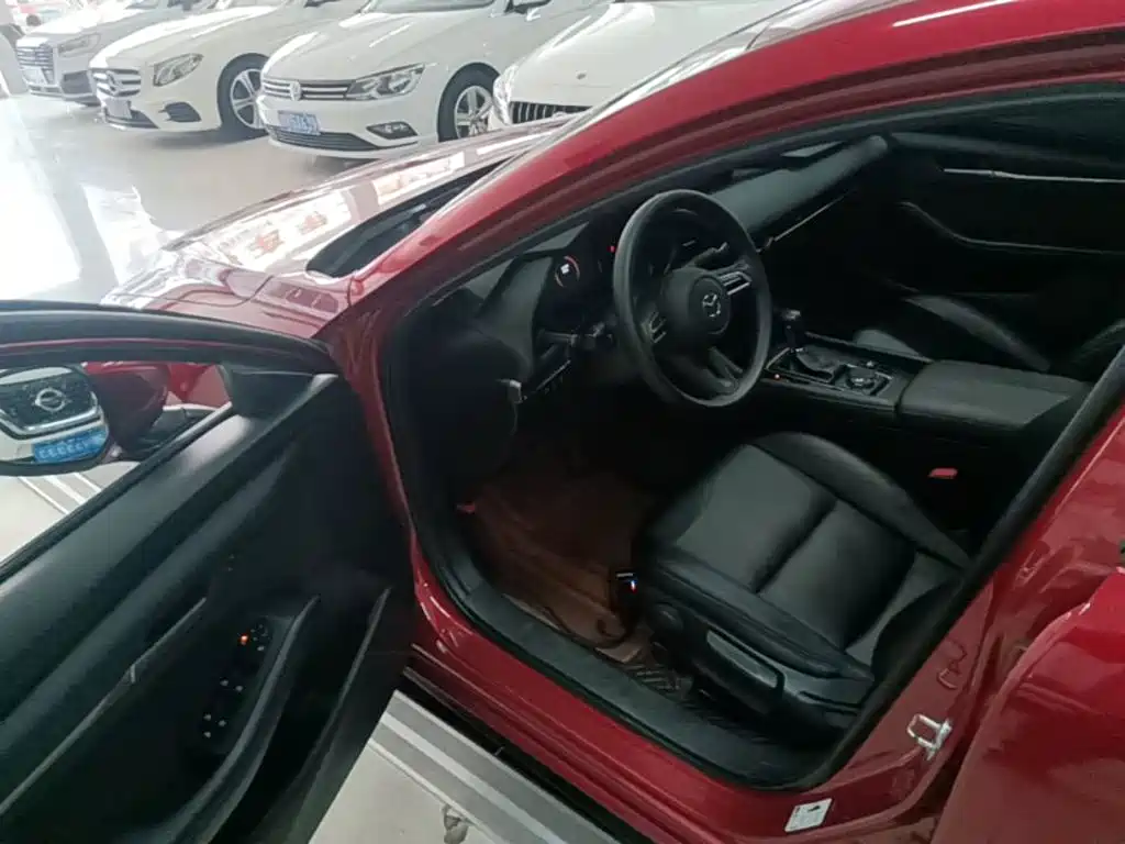 Mazda 3 Axela — миниатюра 16