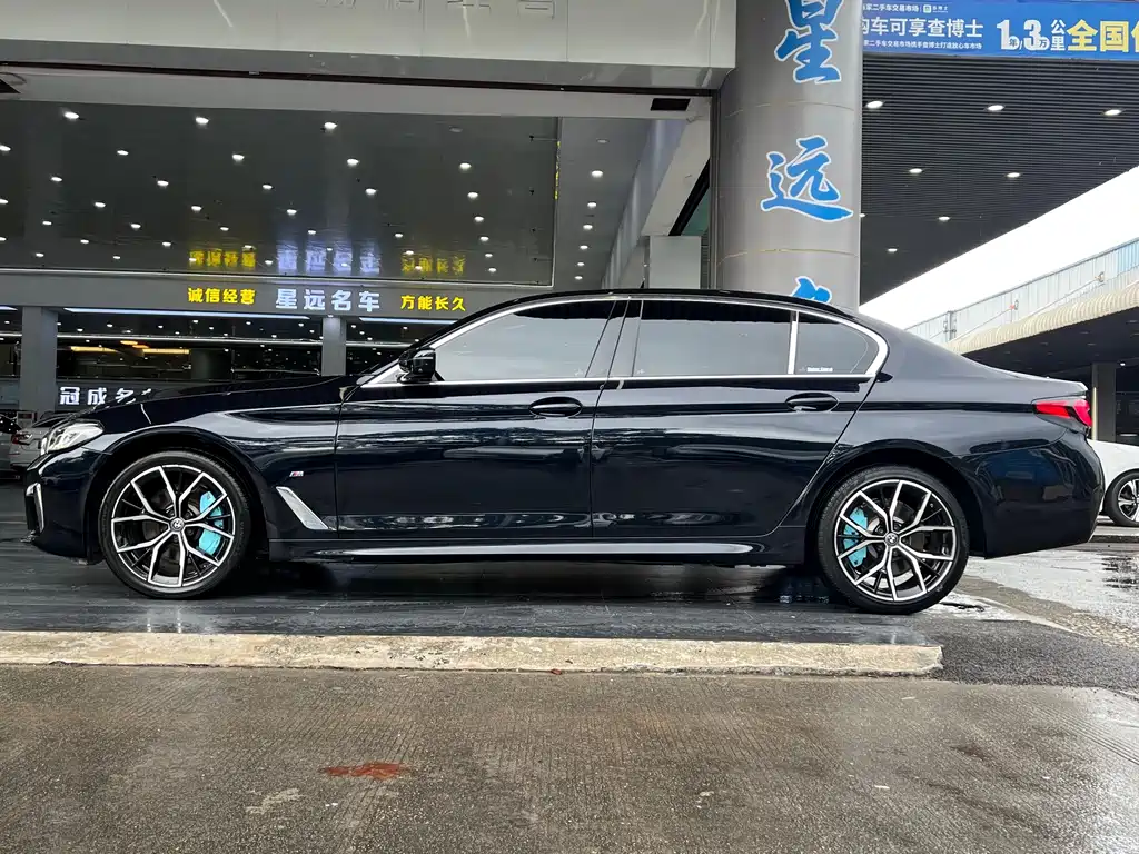 BMW 5 Series — миниатюра 18