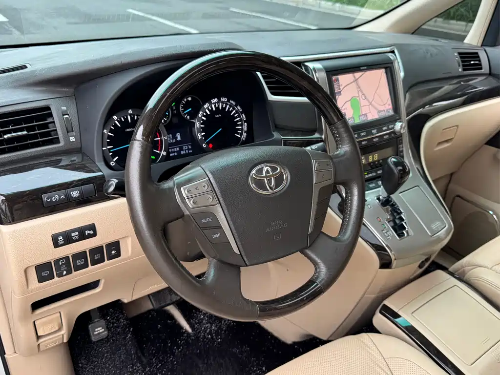 Toyota Alphard 2012 3.5L Luxury