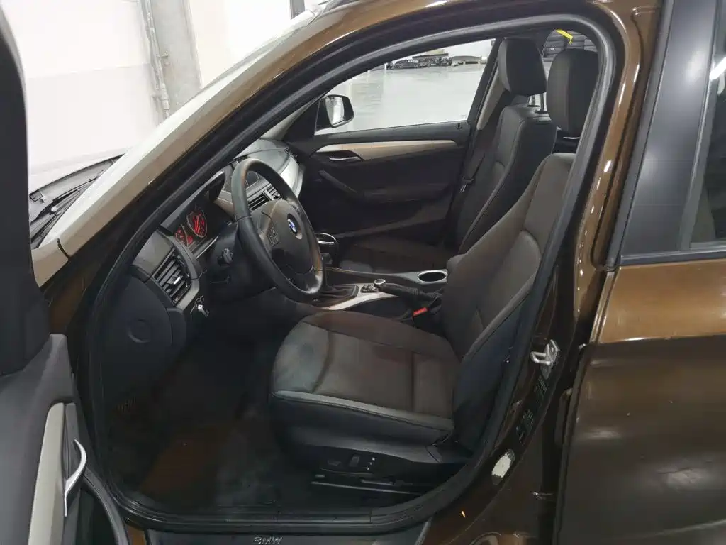 BMW X1 (Import) — миниатюра 10