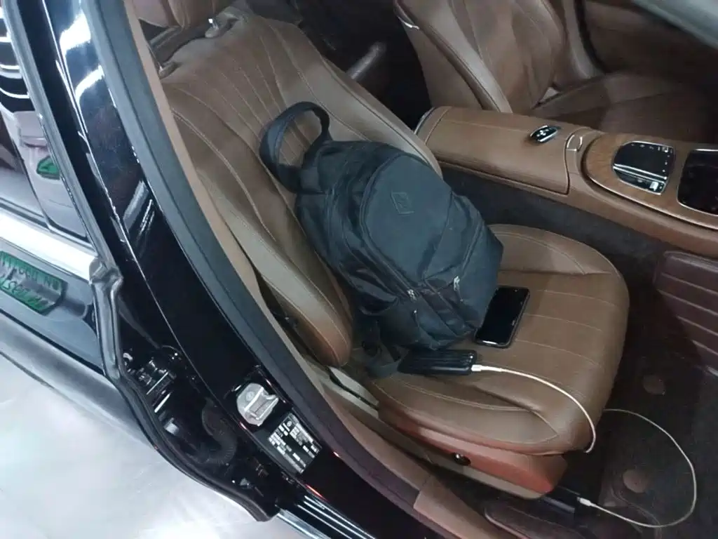 Mercedes-Benz E-Class — миниатюра 25