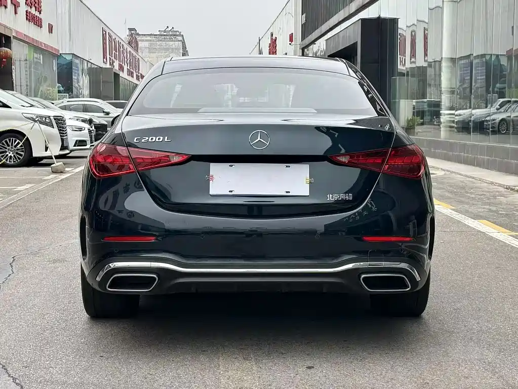 Mercedes-Benz C-Class — миниатюра 11