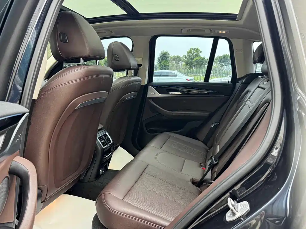 BMW iX3 2022 Lead