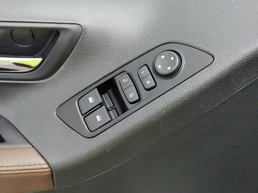 Maxus G10 — миниатюра 9