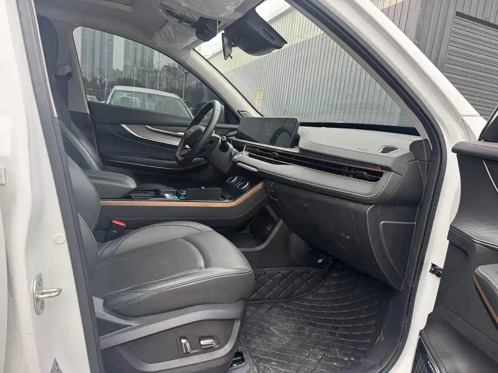Exeed Zhaofeng C-DM — миниатюра 10