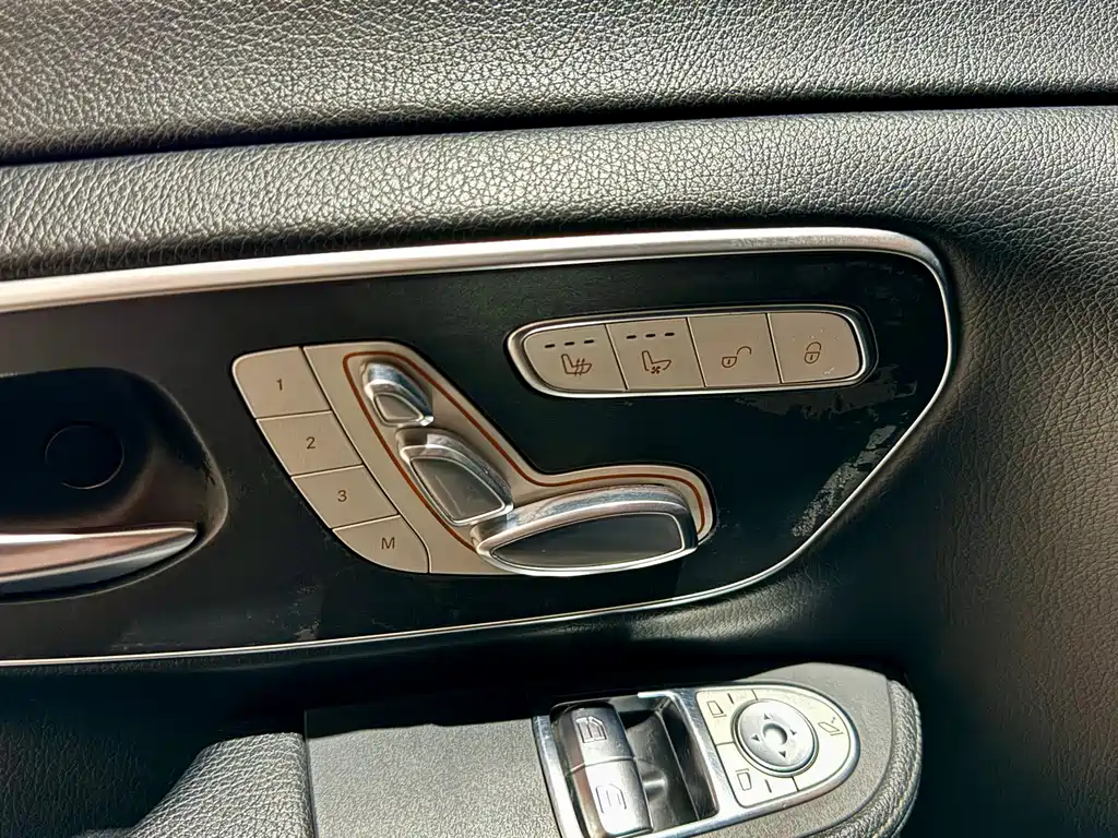 Mercedes-Benz V-Class V 2018 V 260 L Luxury Long Wheelbase VI