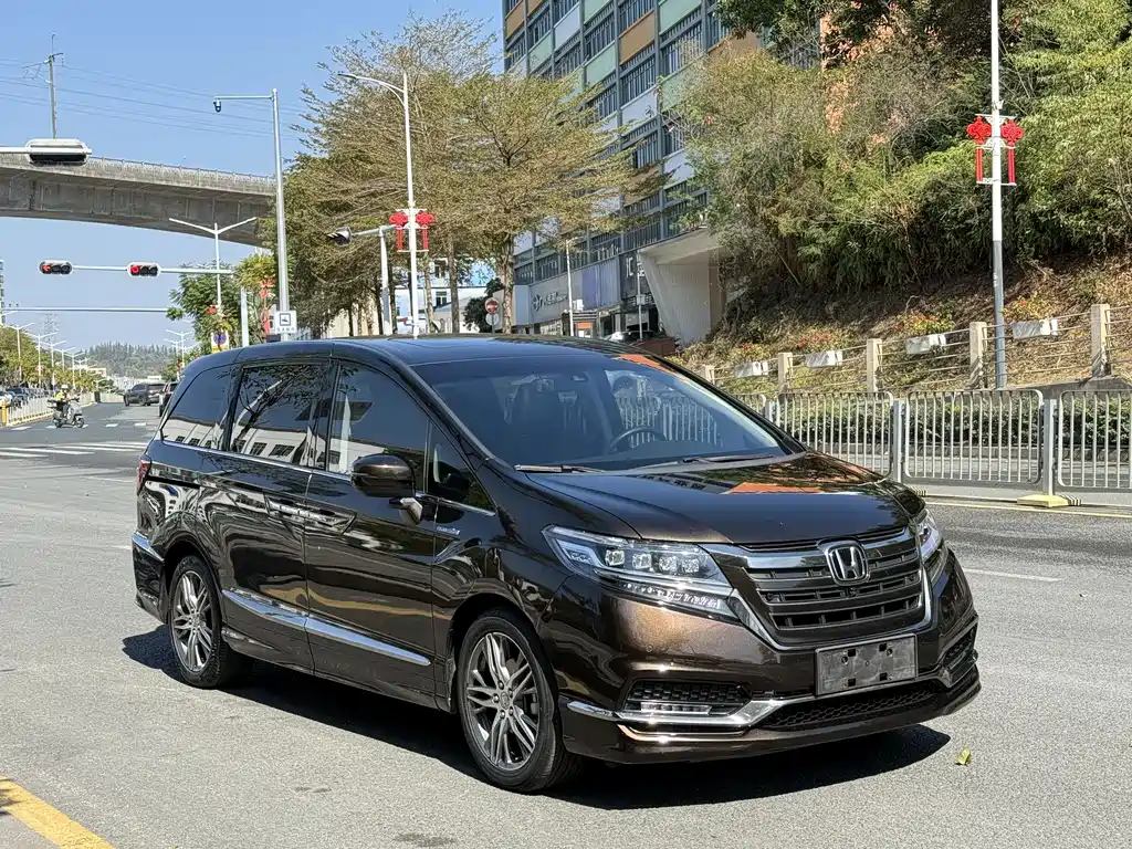 Honda Elysion 2019 2.0L