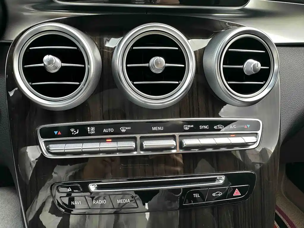Mercedes-Benz GLC — миниатюра 21