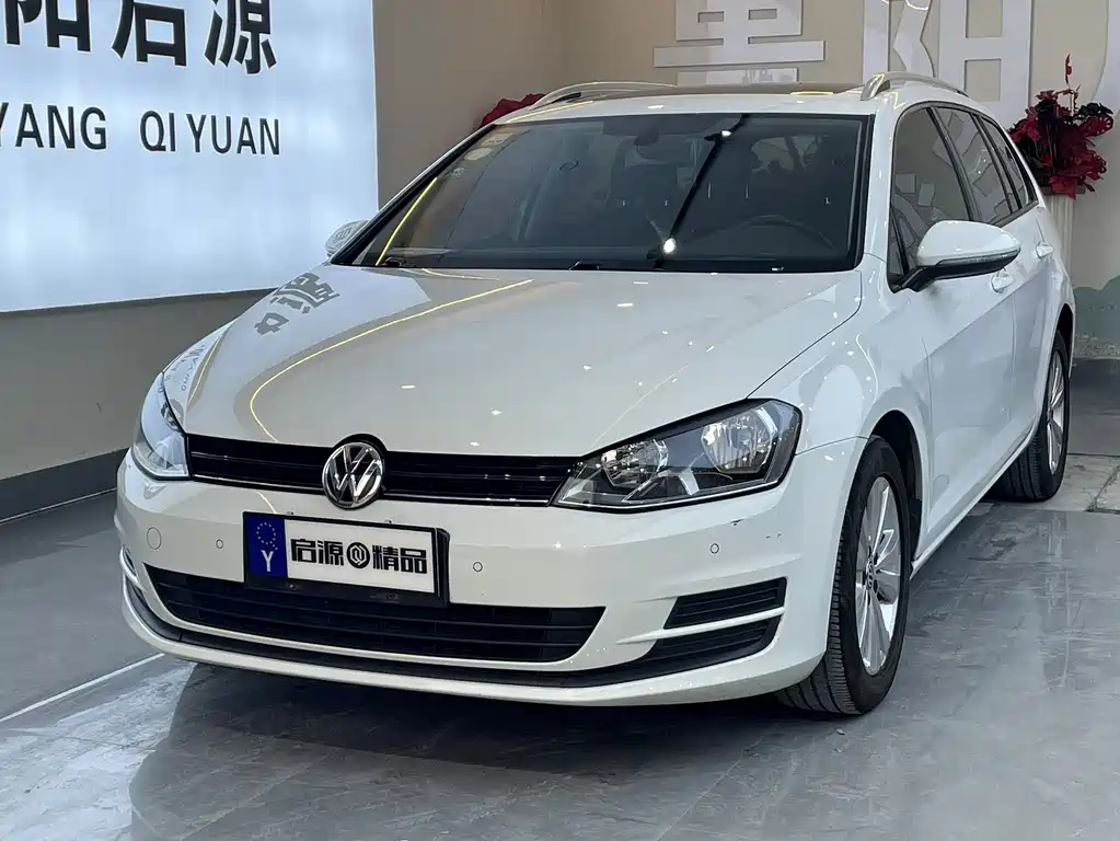 Купить Volkswagen Golf (Import)