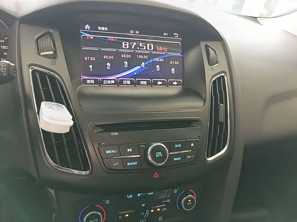 Ford Focus — миниатюра 13