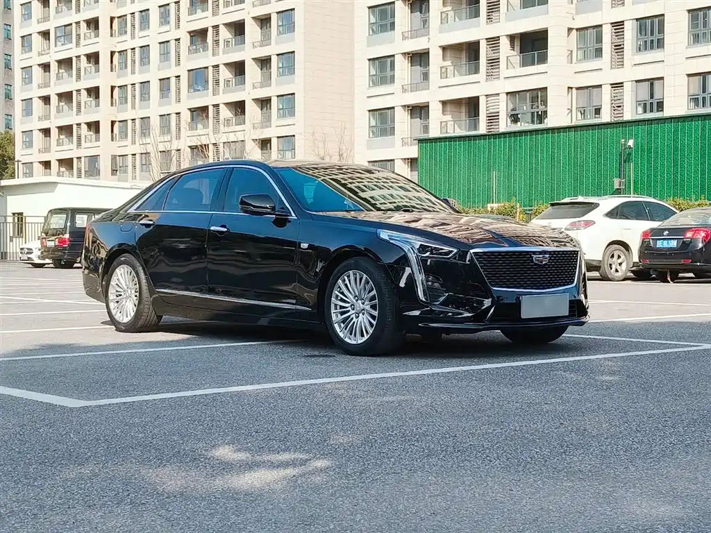 CADILLAC CT6