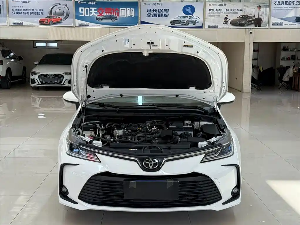 TOYOTA COROLLA