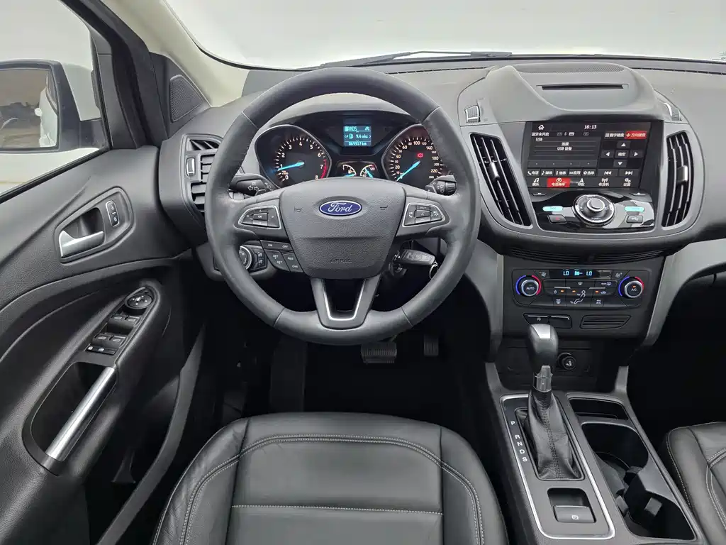 Ford Kuga — миниатюра 14