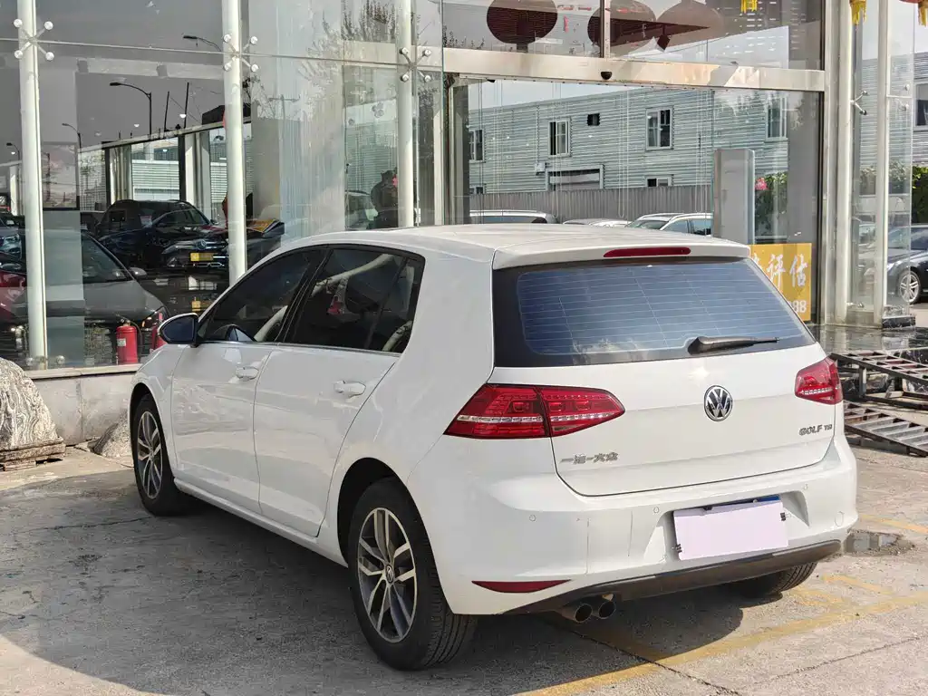 Volkswagen Golf — миниатюра 12