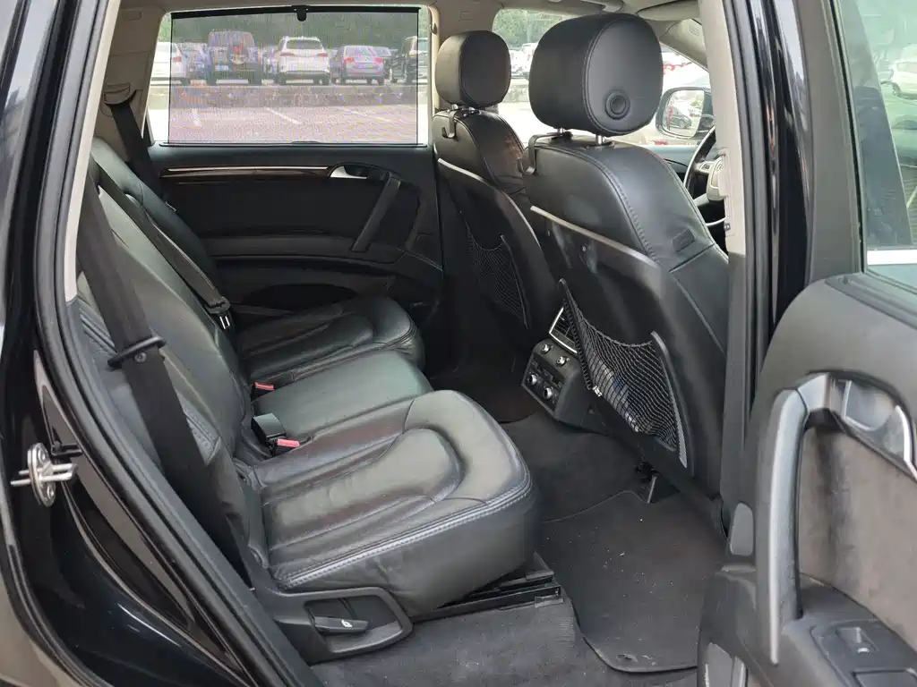 Audi Q7 — миниатюра 10