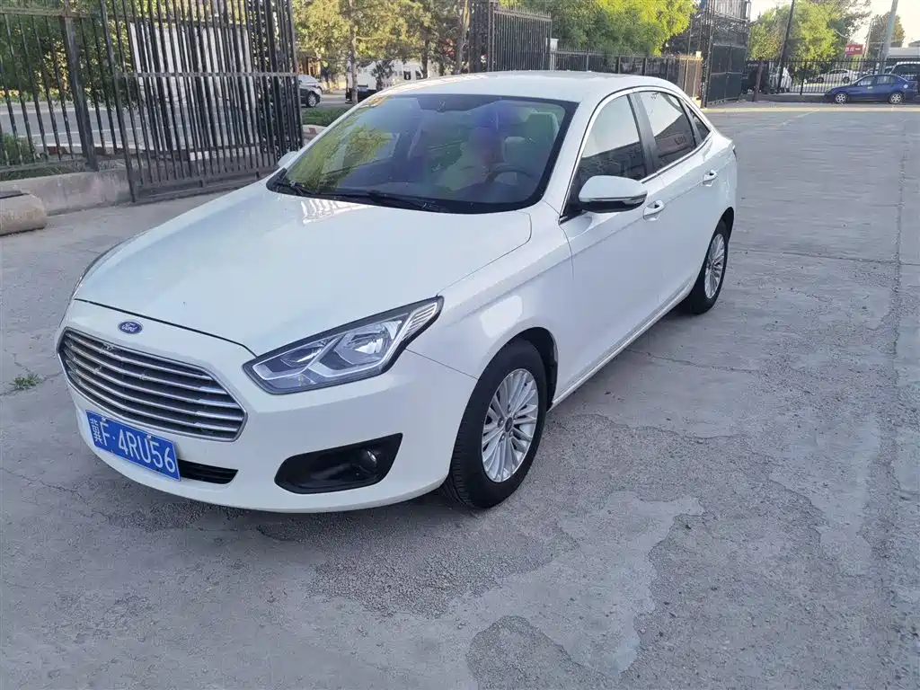 Ford Escort 2016
