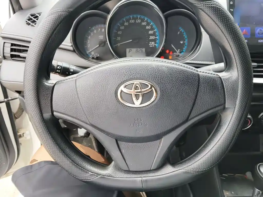 Toyota Yaris L — миниатюра 11