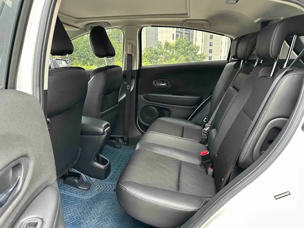 Honda Vezel — миниатюра 10