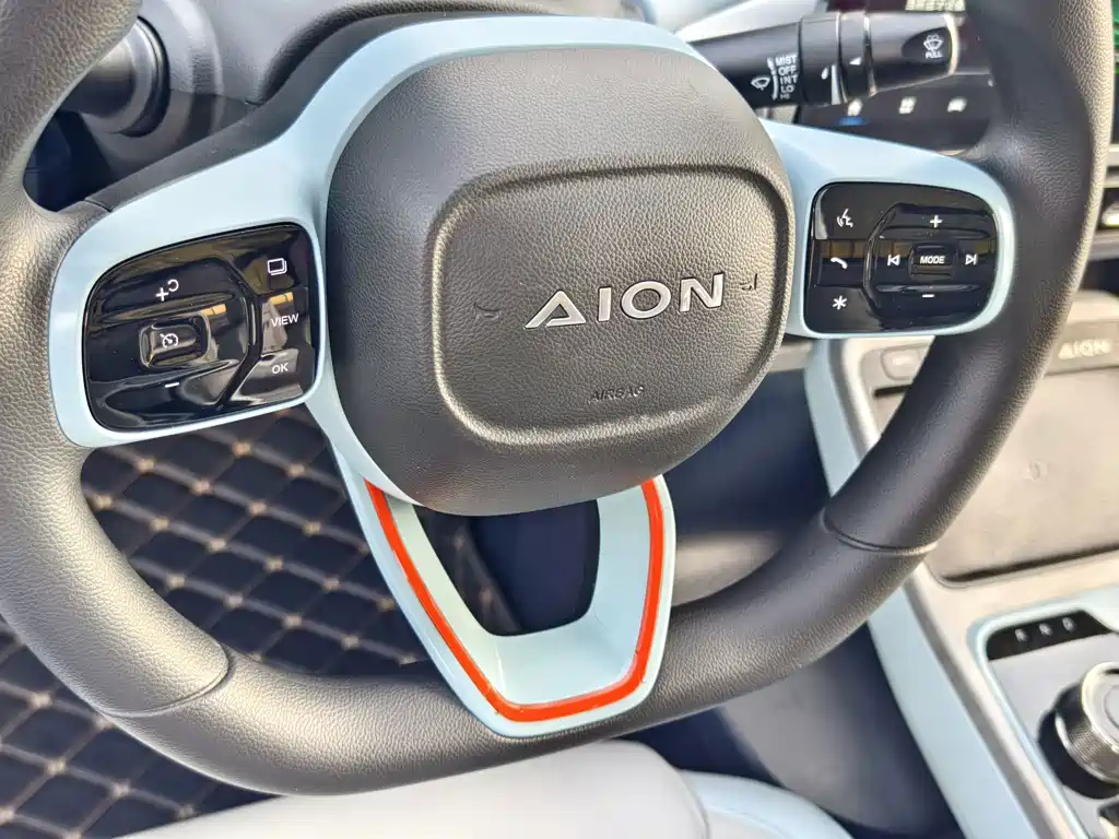 Aion AION Y — миниатюра 22