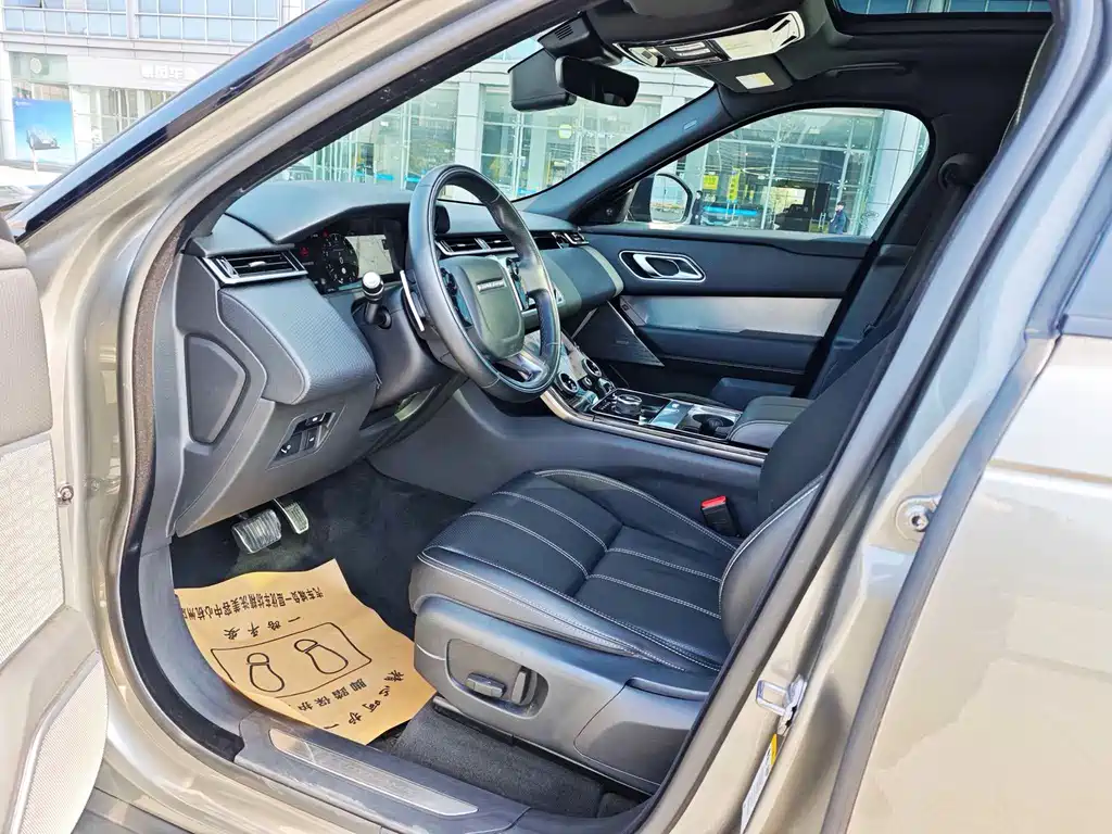 Land Rover Velar — миниатюра 6
