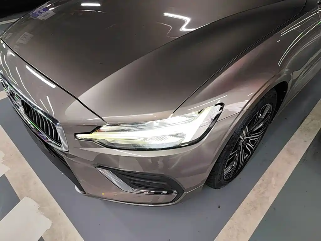 Volvo V60 — миниатюра 24