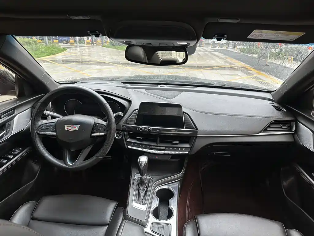 Cadillac CT4 2022 28T Luxury