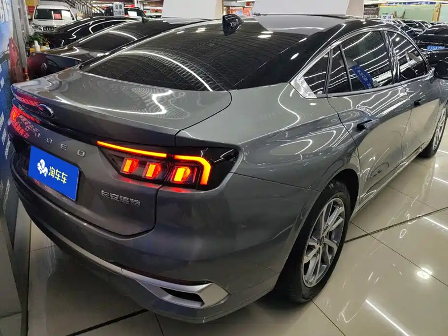 Ford Mondeo — миниатюра 3