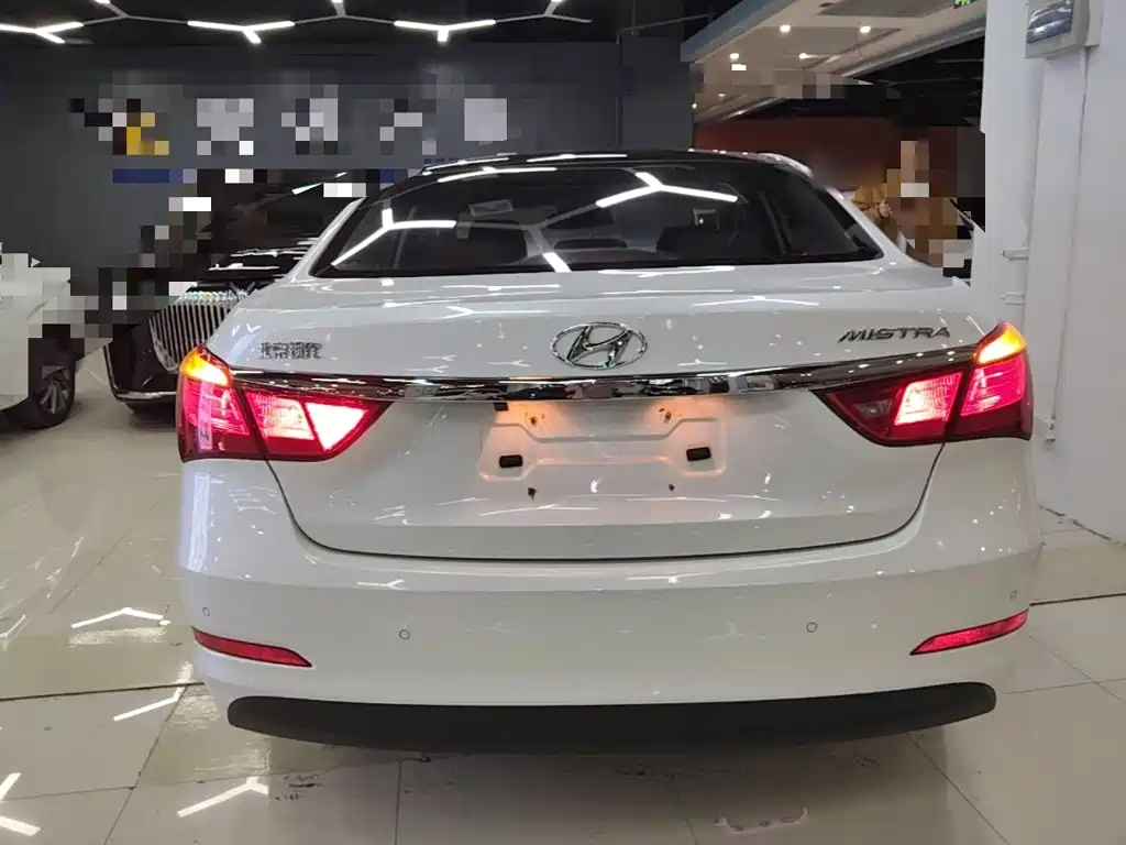 Hyundai Mistra — миниатюра 6
