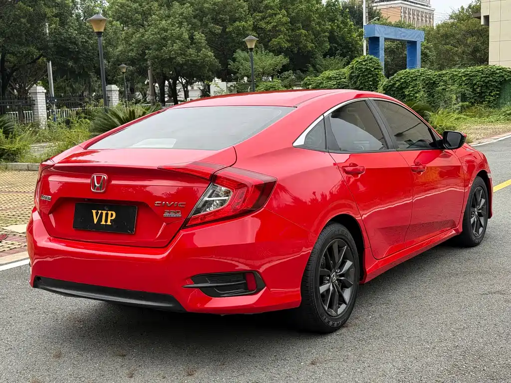 Honda Civic — миниатюра 9