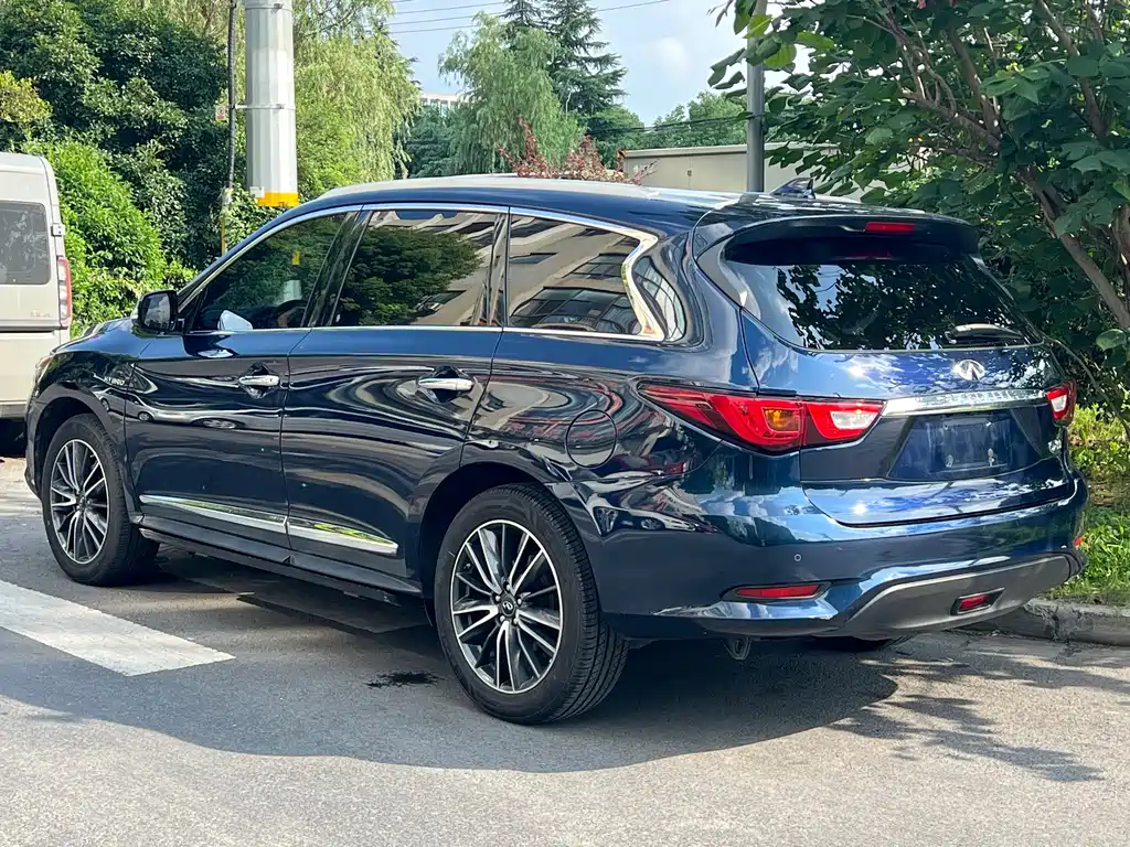 Infiniti QX60 (Import) — миниатюра 3