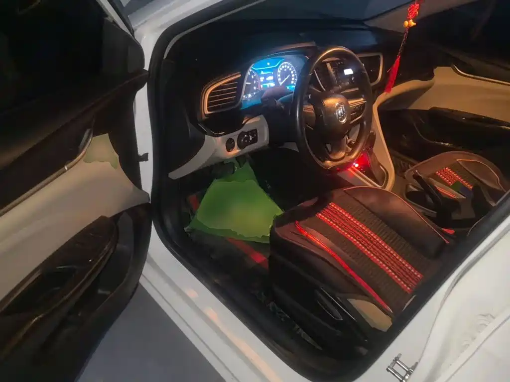 Buick Excelle — миниатюра 12