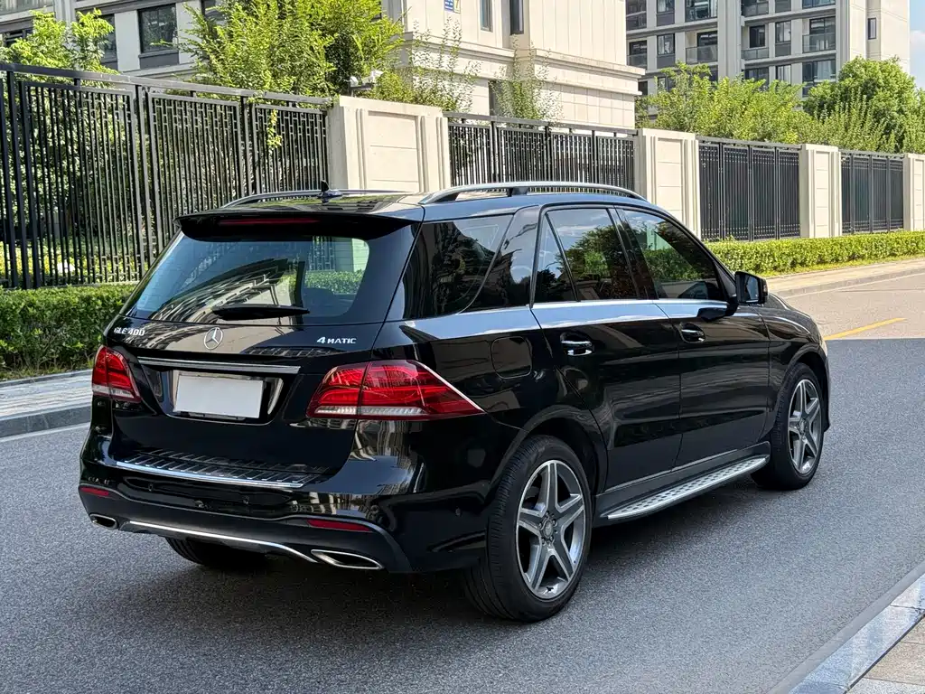 Mercedes-Benz GLE (Import) — миниатюра 5
