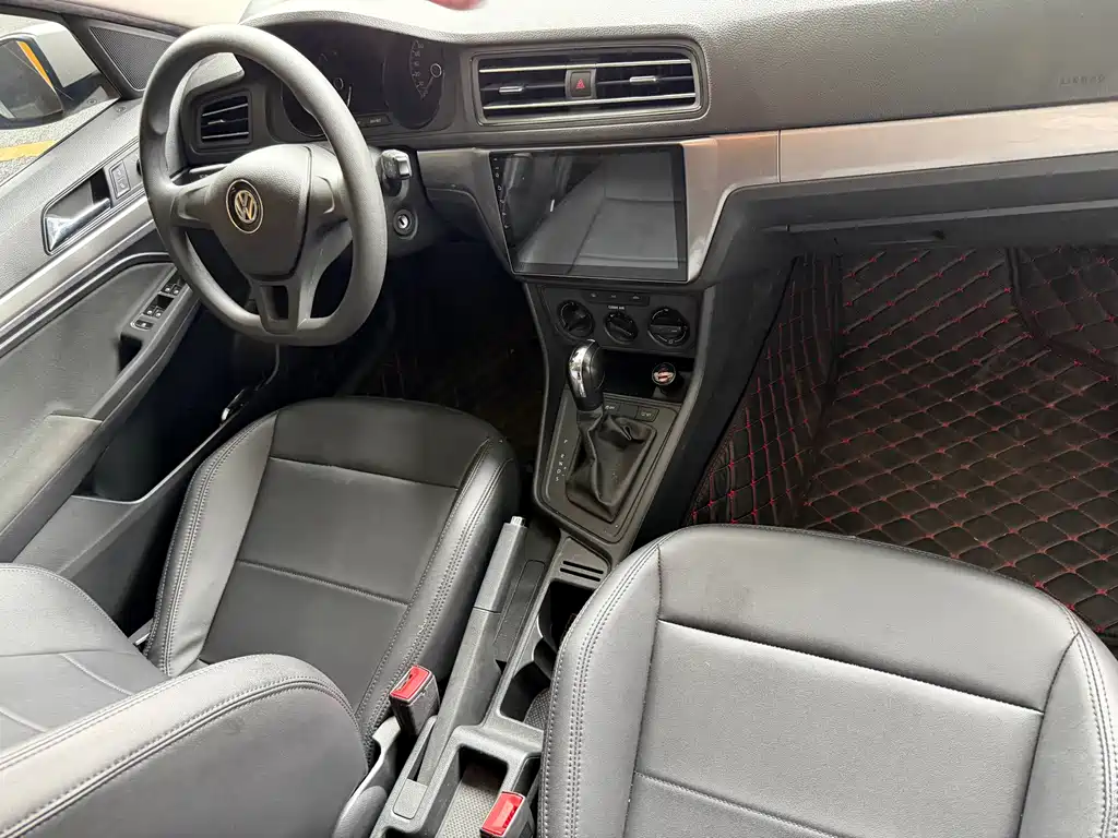 Volkswagen Lavida — миниатюра 5