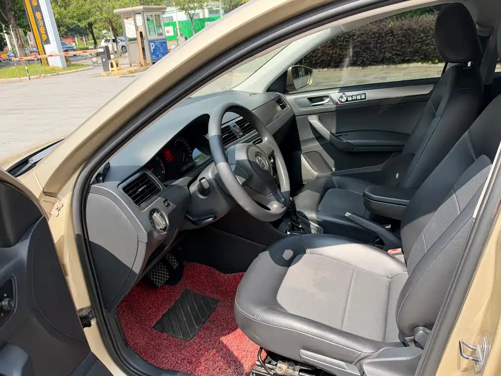 Volkswagen Santana — миниатюра 15