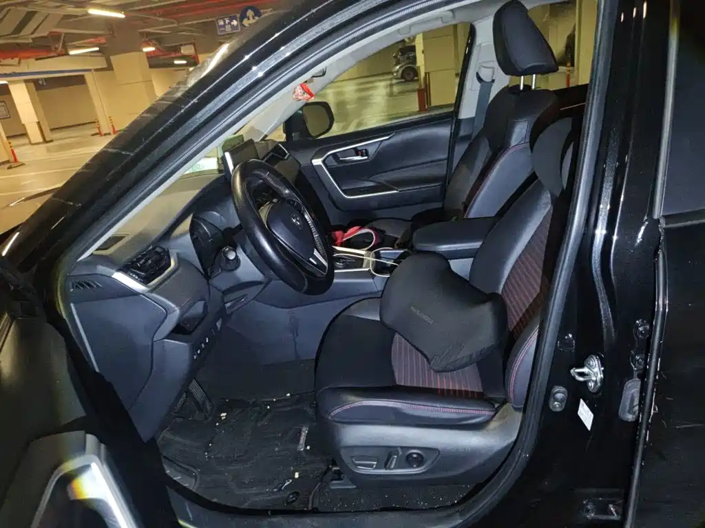 Toyota RAV4 Prime — миниатюра 11